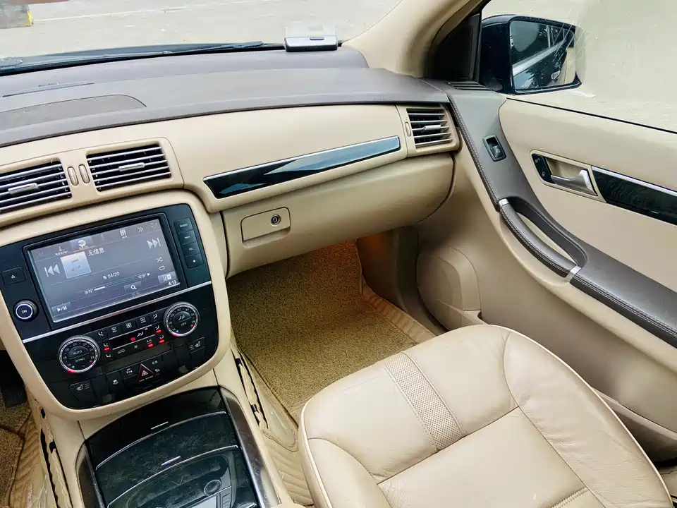 Mercedes-Benz R-class