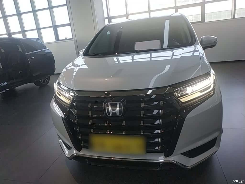 Honda Elysion, 2024 3