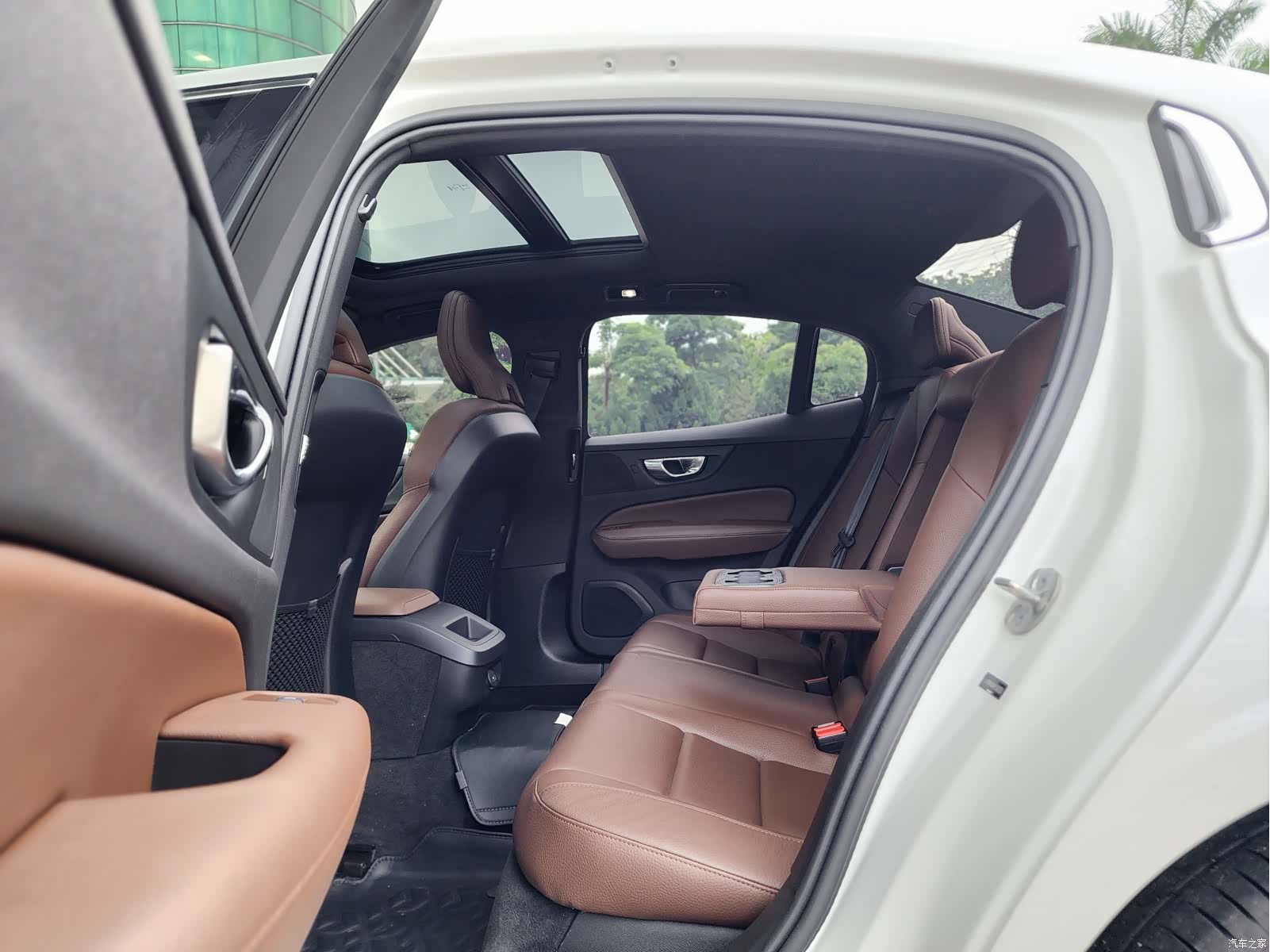 Volvo S60, 2023 9