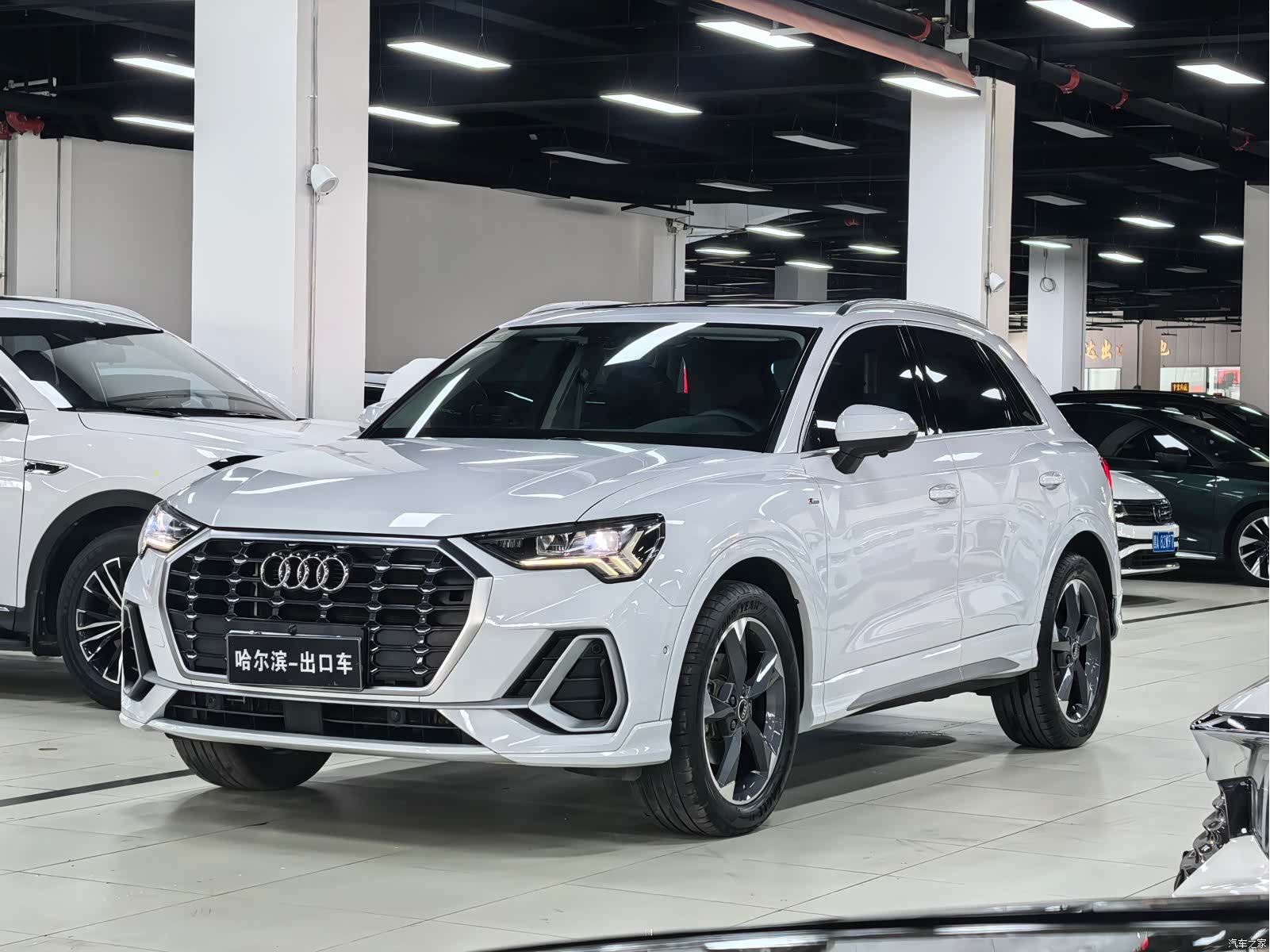 Audi Q3, 2023 1