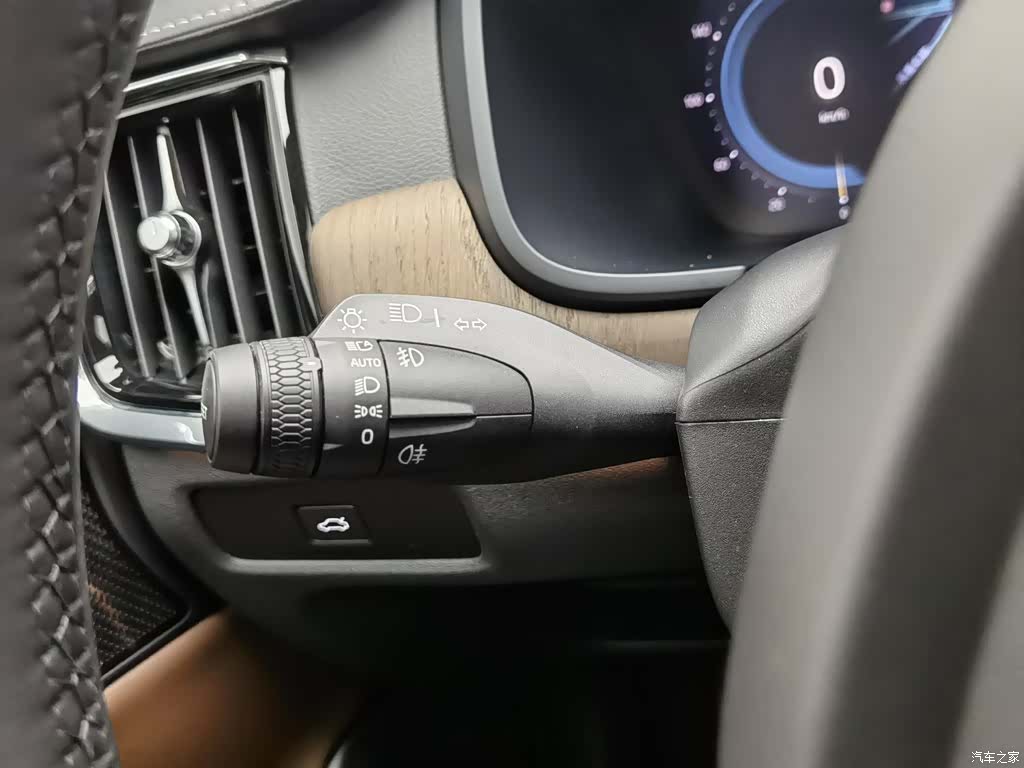 Volvo S90, 2024 21