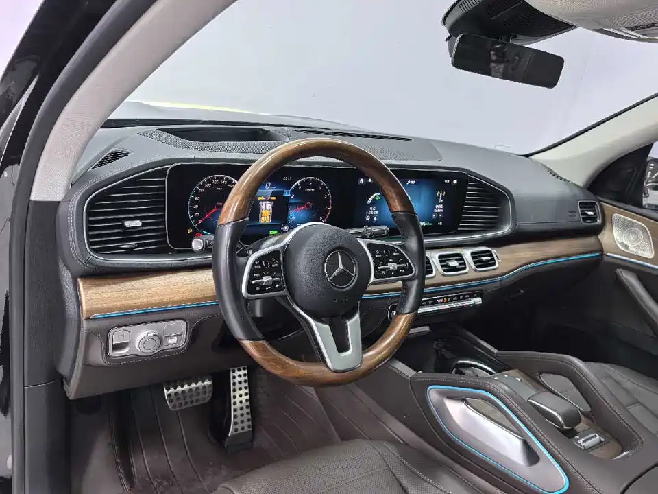 Mercedes-Benz GLS Mercedes-Benz GLS