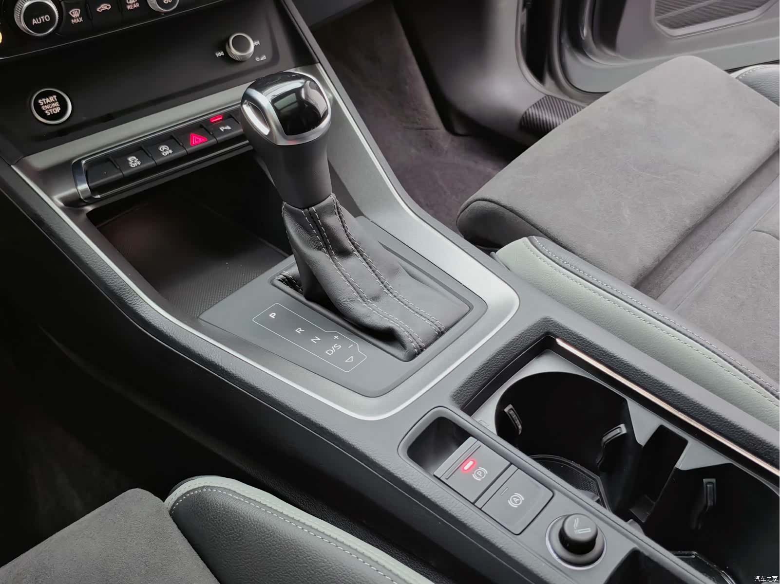 Audi Q3, 2023 18