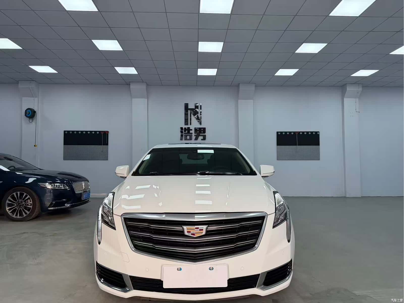 Cadillac XTS, 2018 1