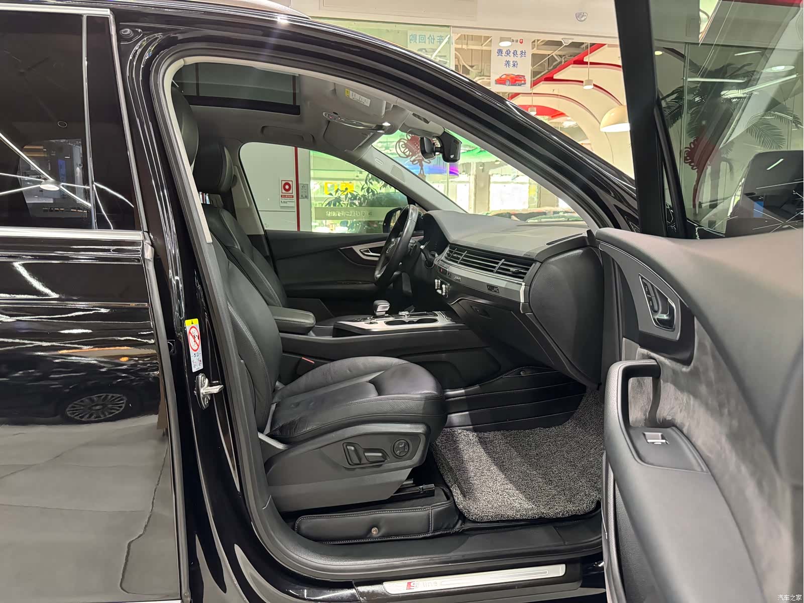 Audi Q7, 2018 8