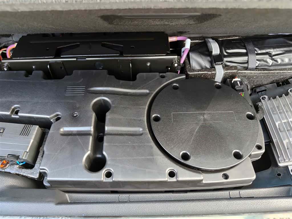 Audi Q7, 2025 8