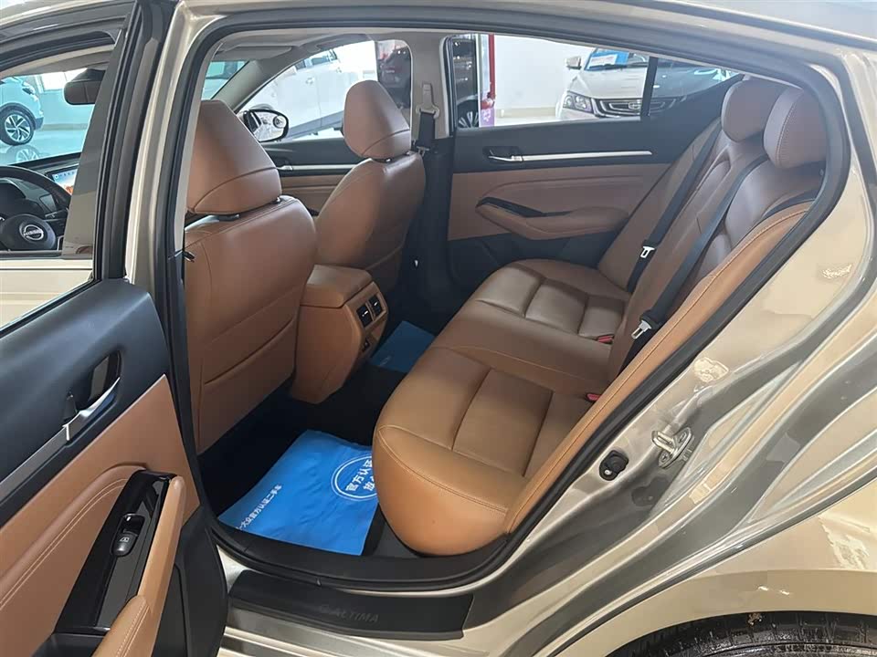 Nissan Teana Nissan Teana