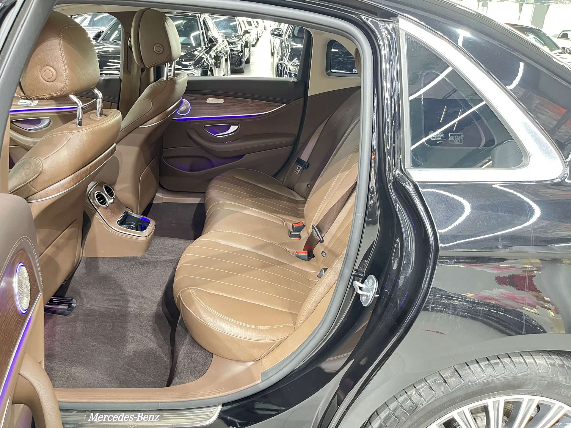 Mercedes-Benz E-Class, 2023 6