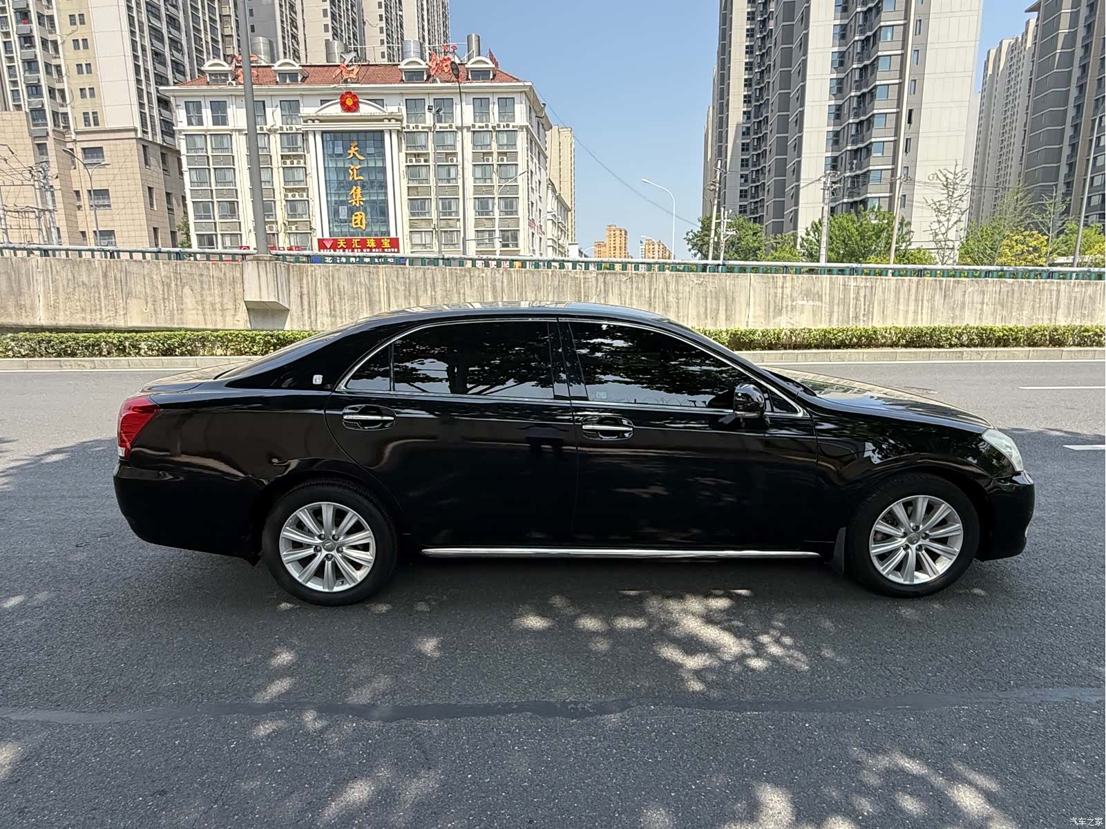 Toyota Crown, 2012 2