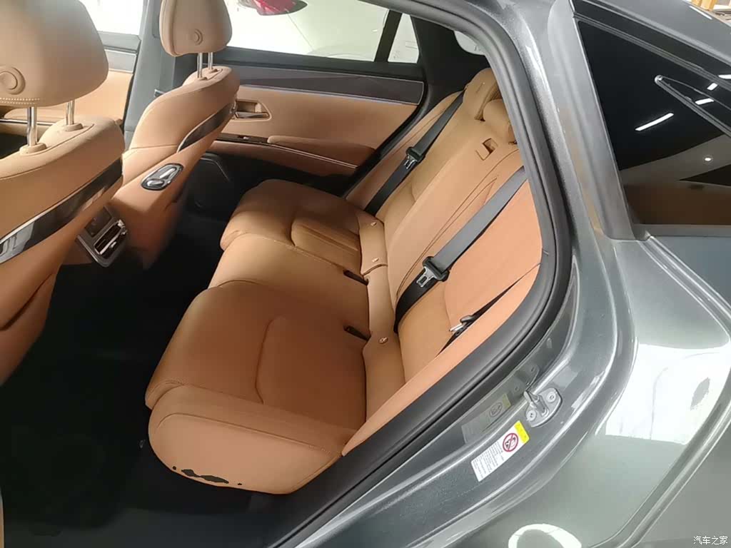 BYD Han, 2025 17
