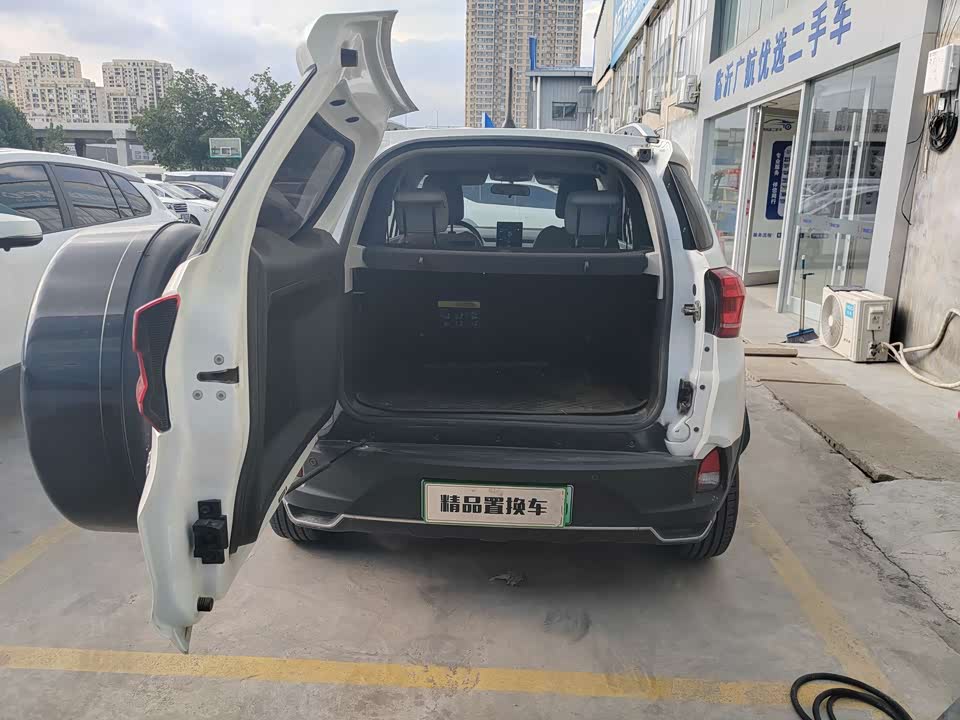 BYD Yuan Pro BYD Yuan Pro