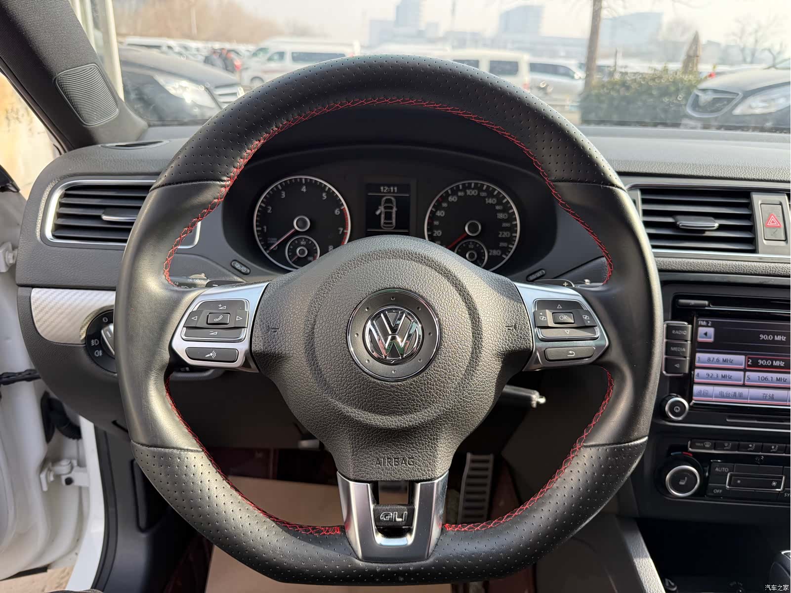 Volkswagen Sagitar, 2014 29