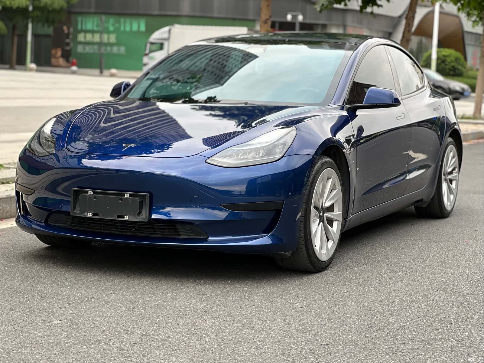 Tesla Model 3, 2021 1