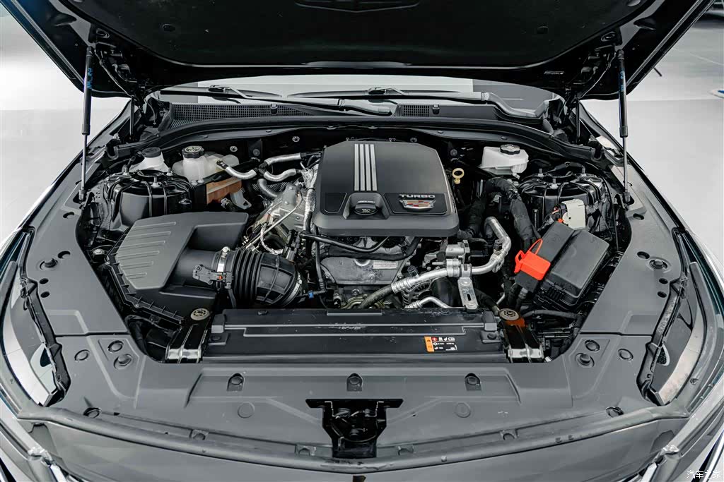 Cadillac CT5, 2022 23