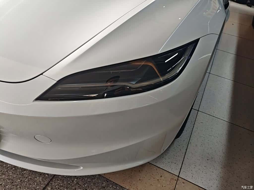 Tesla Model 3, 2024 24