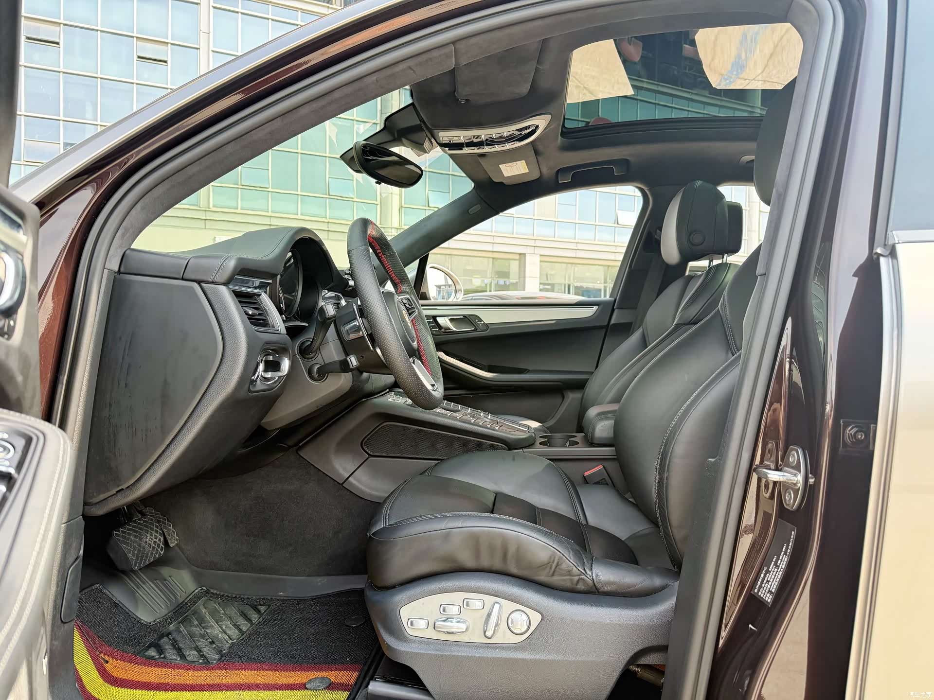 Porsche Macan, 2016 10