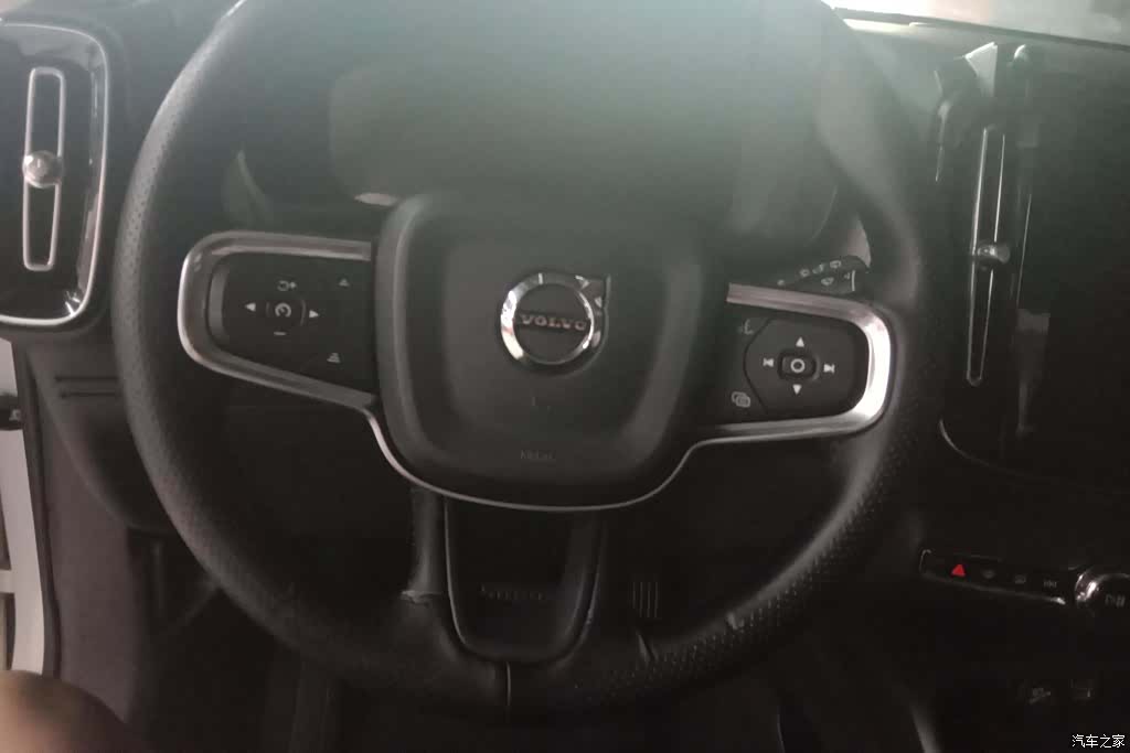 Volvo XC40, 2020 15