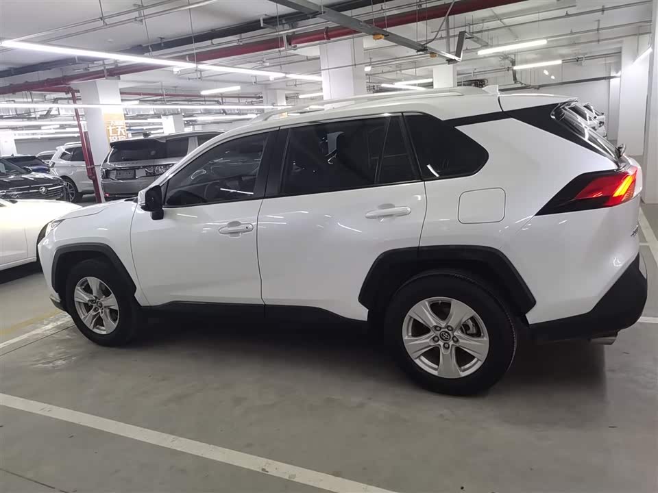 Toyota RAV4 Rongfang