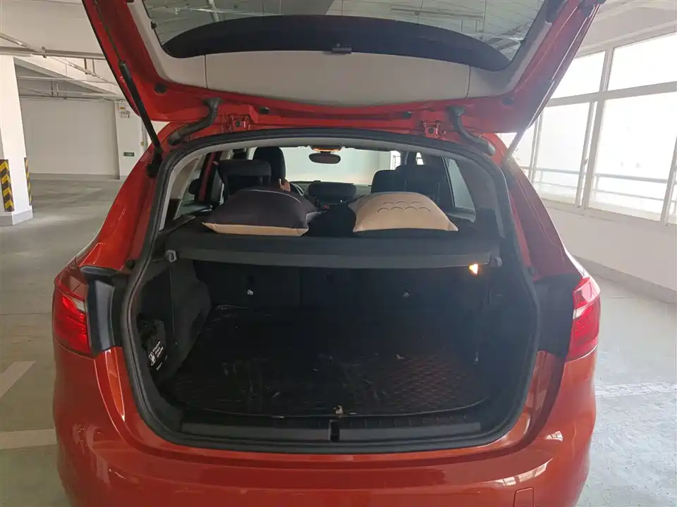 BMW 2 series station wagon