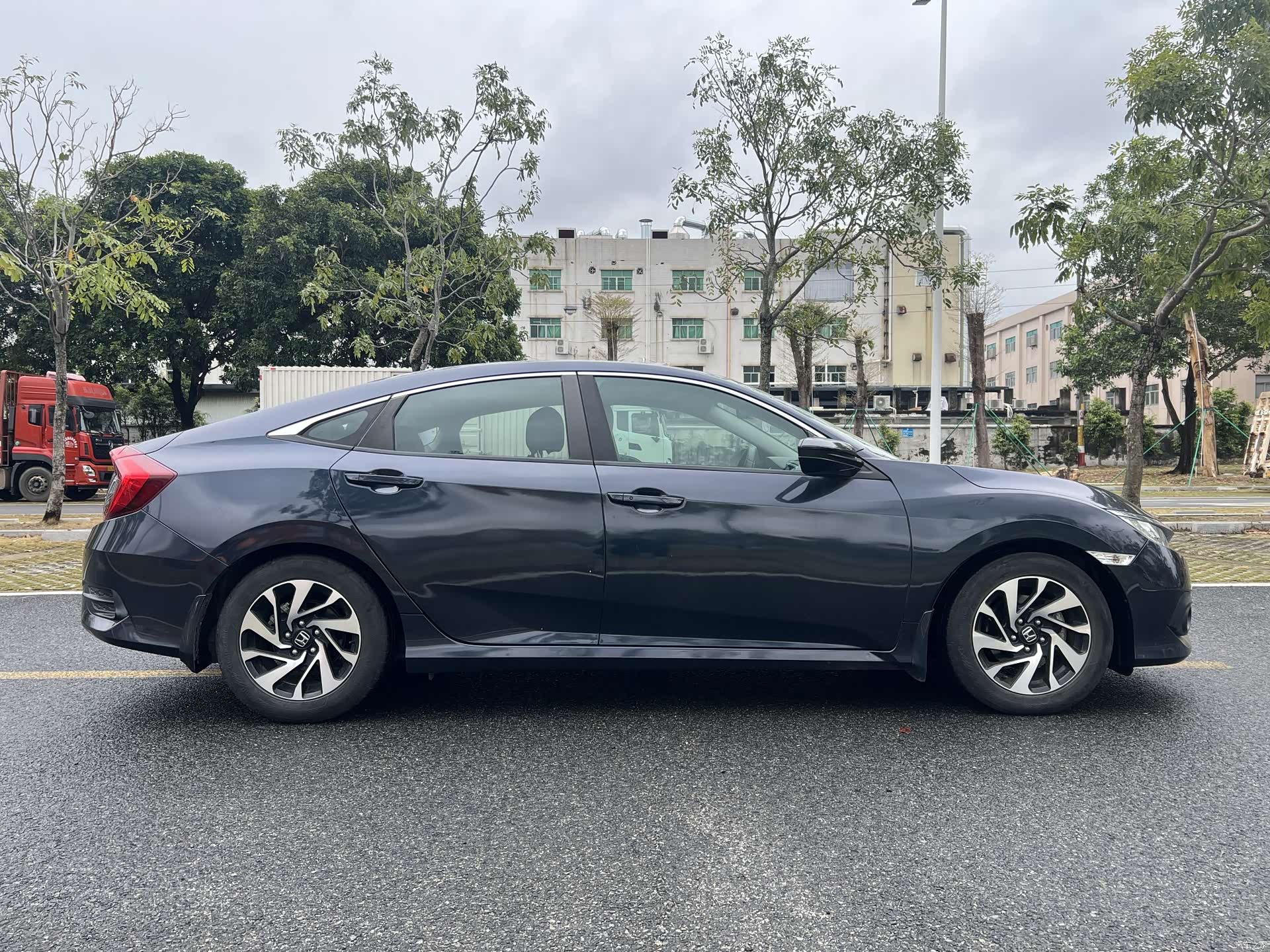 Honda Civic, 2017 7