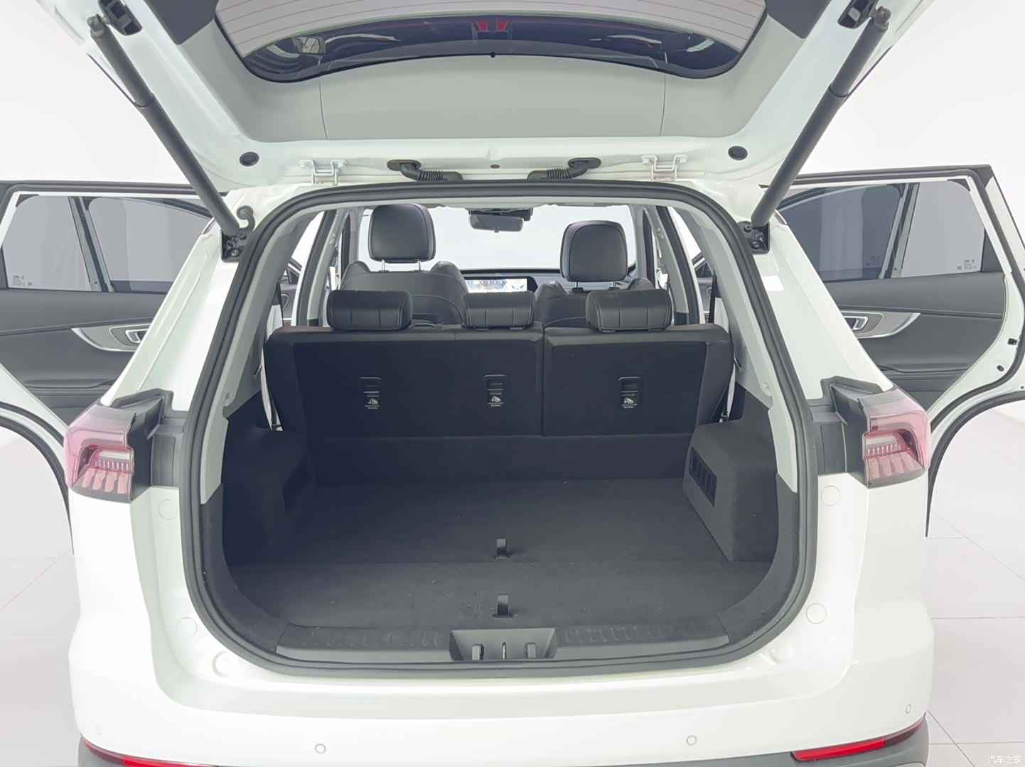 Chery Tiggo 8, 2024 9