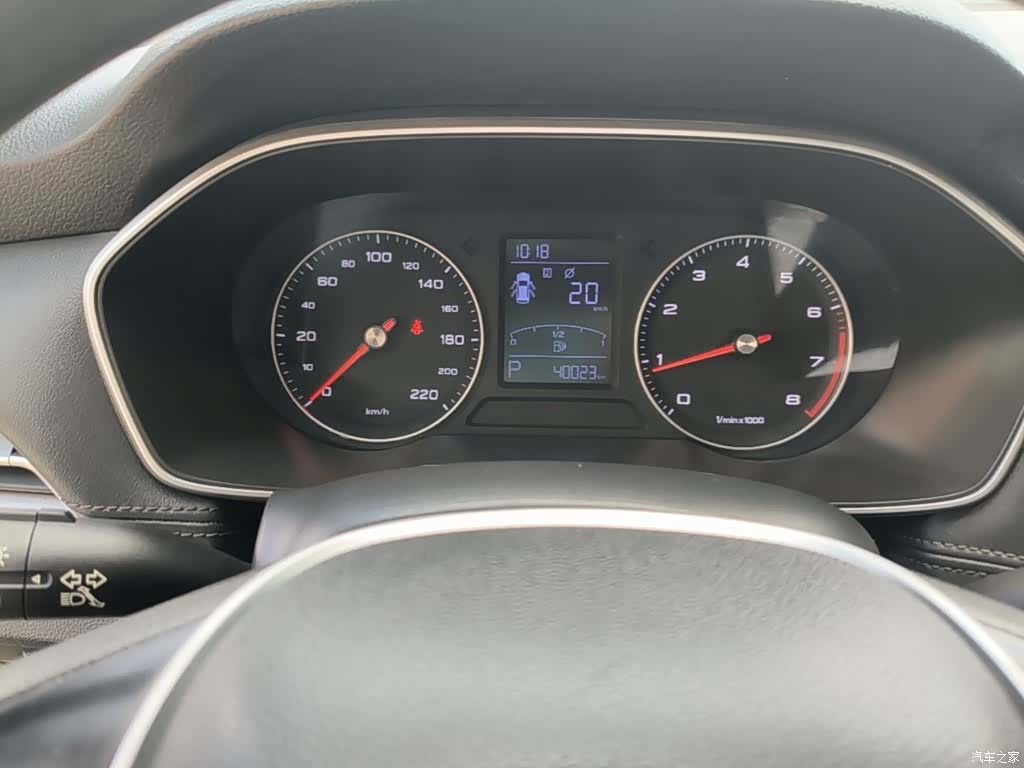 Roewe RX3, 2019 12