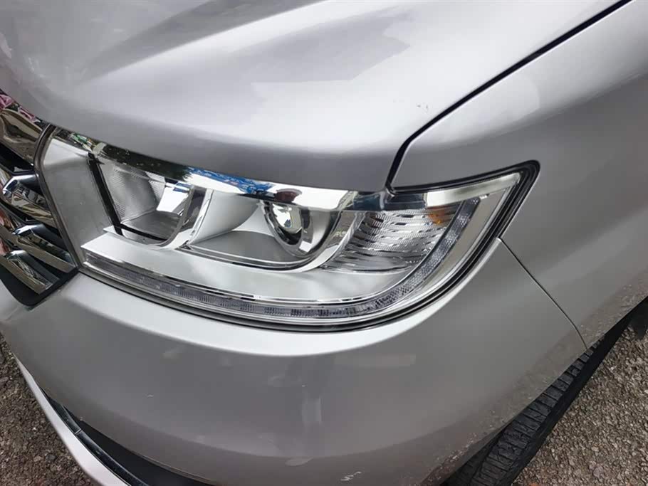 JAC Refine Ruifeng M3