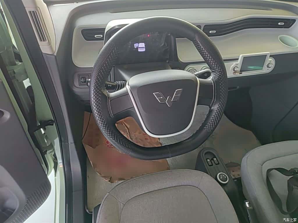 Wuling MINIEV, 2022 11