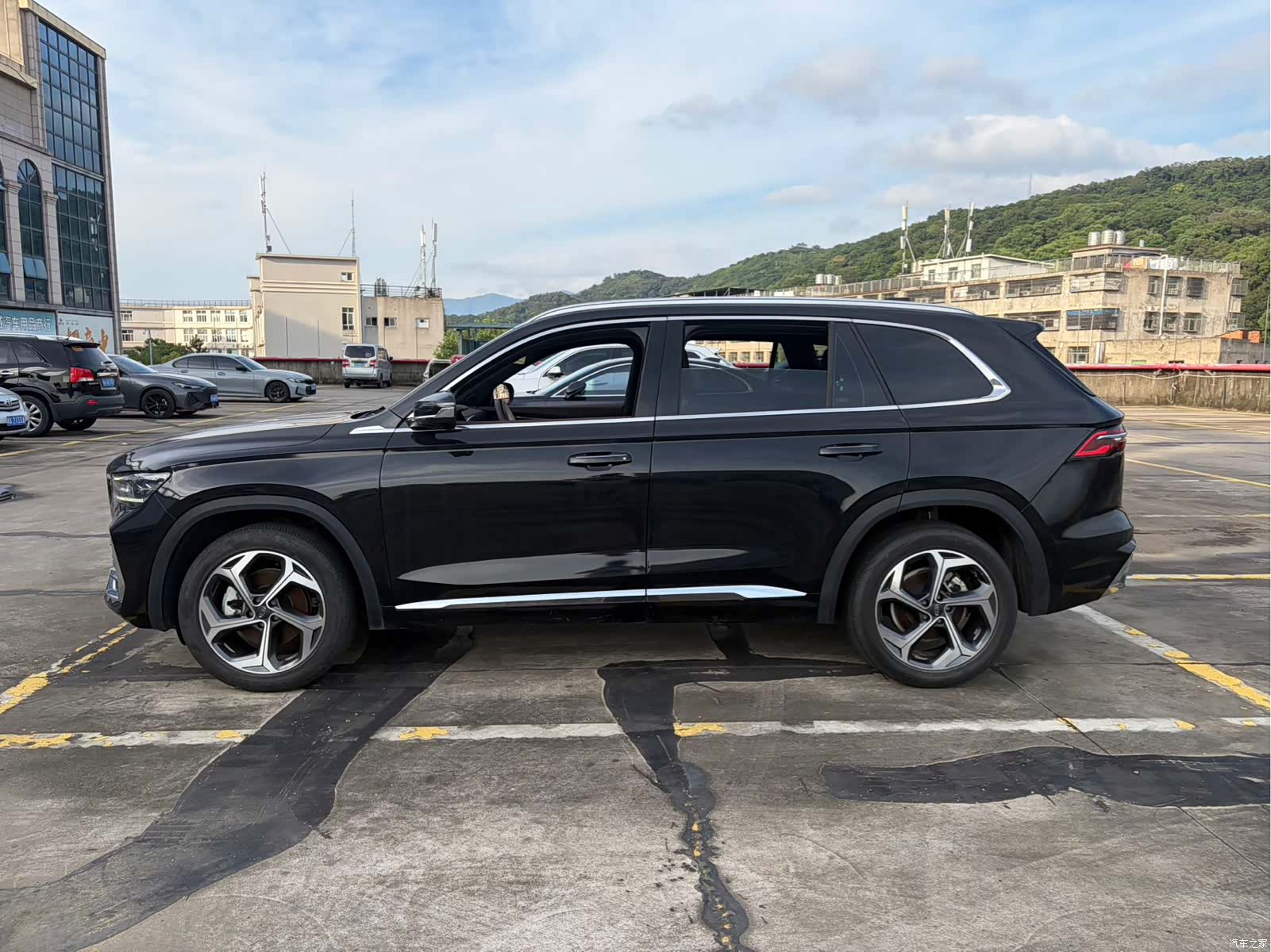 Geely Xingyue L, 2023 4