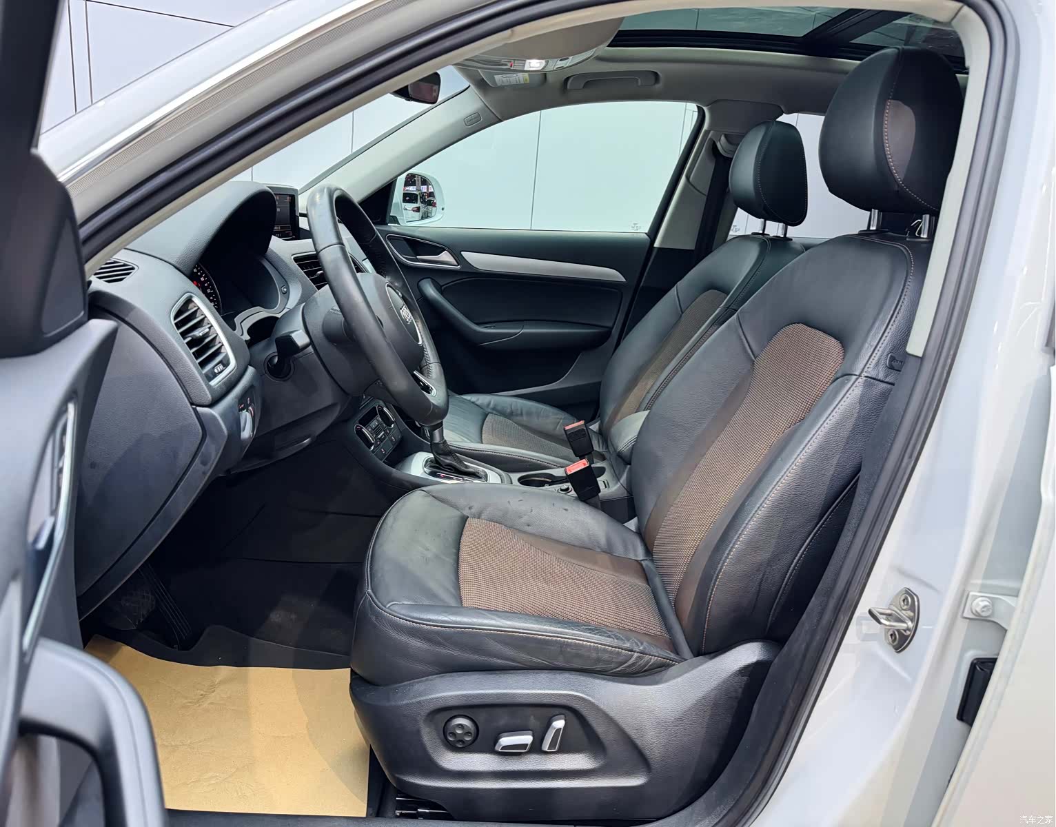 Audi Q3, 2019 9