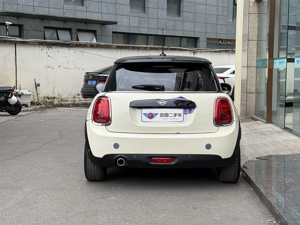 MINI MINI