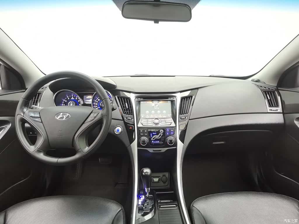 Hyundai Sonata, 2014 все фото