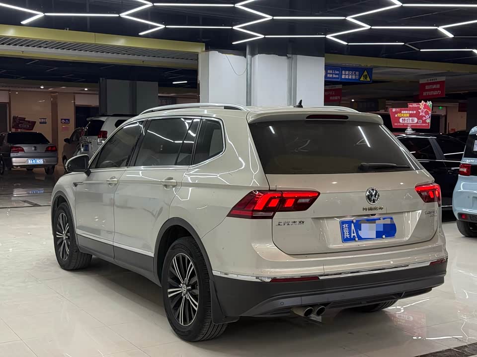 Volkswagen Tiguan L