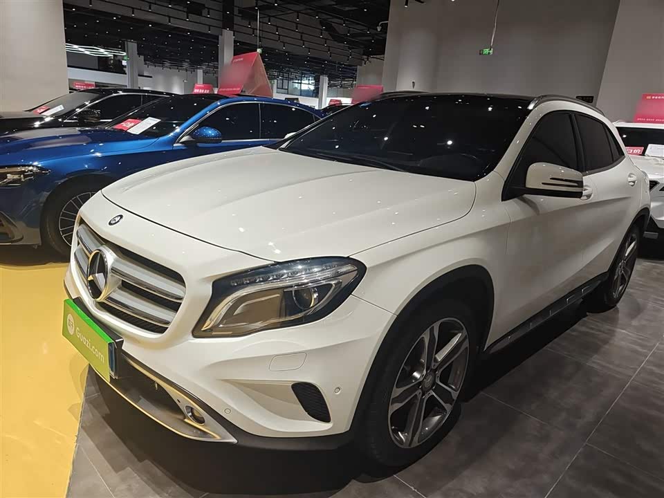 Mercedes-Benz GLA