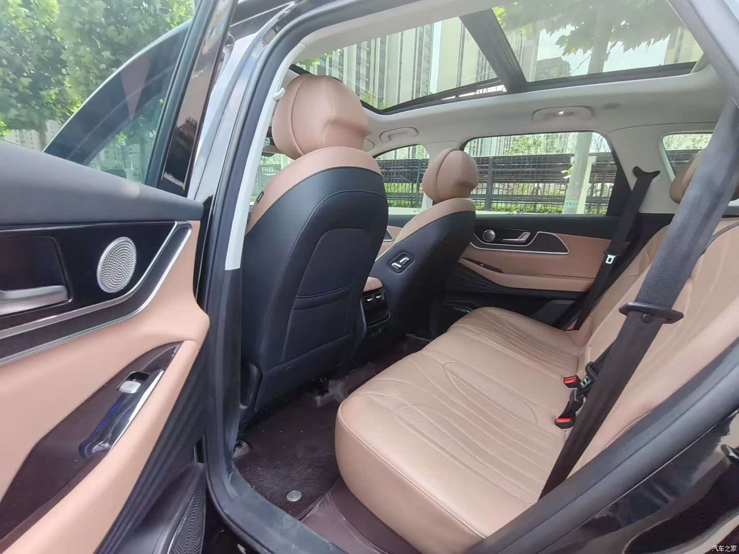 Chery Tiggo 8, 2025 все фото
