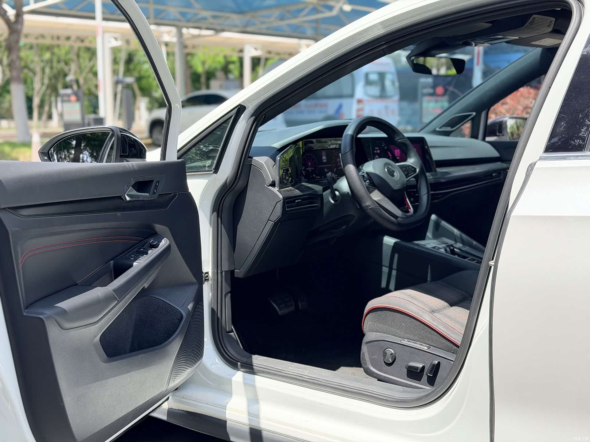 Volkswagen Golf, 2022 8