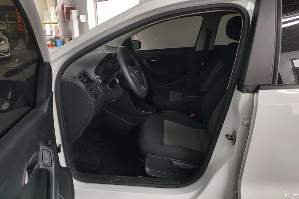 Volkswagen Polo, 2018 9