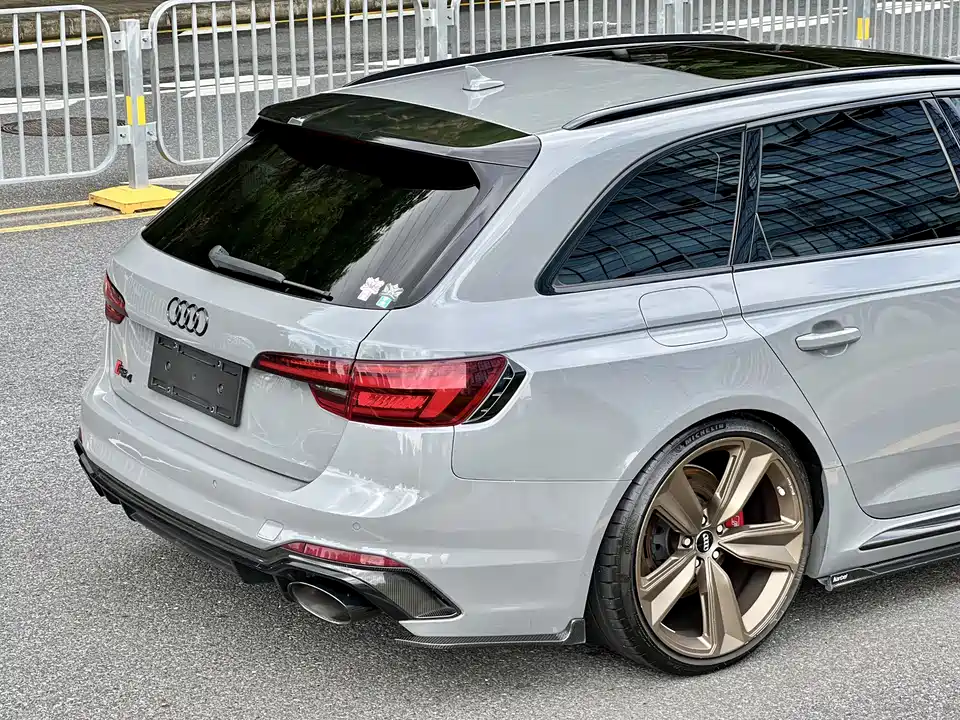 Audi RS 4