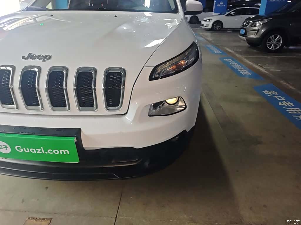 Jeep Cherokee, 2017 24