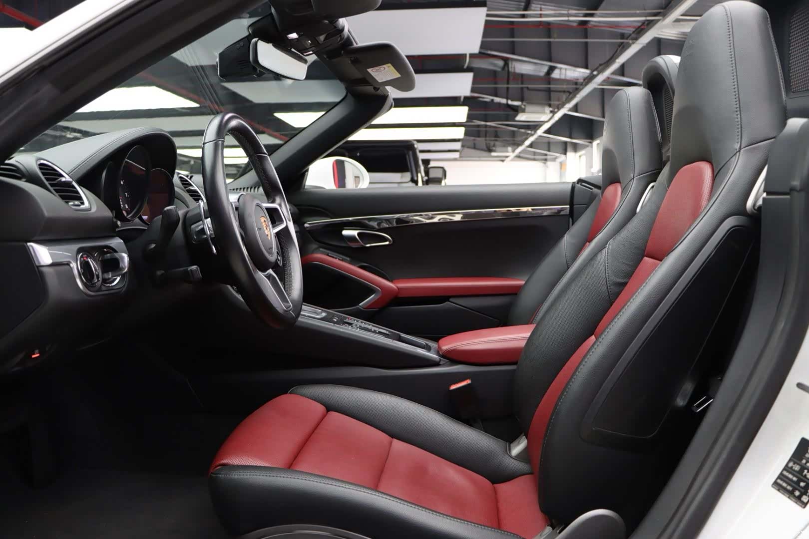Porsche Boxster, 2018 4