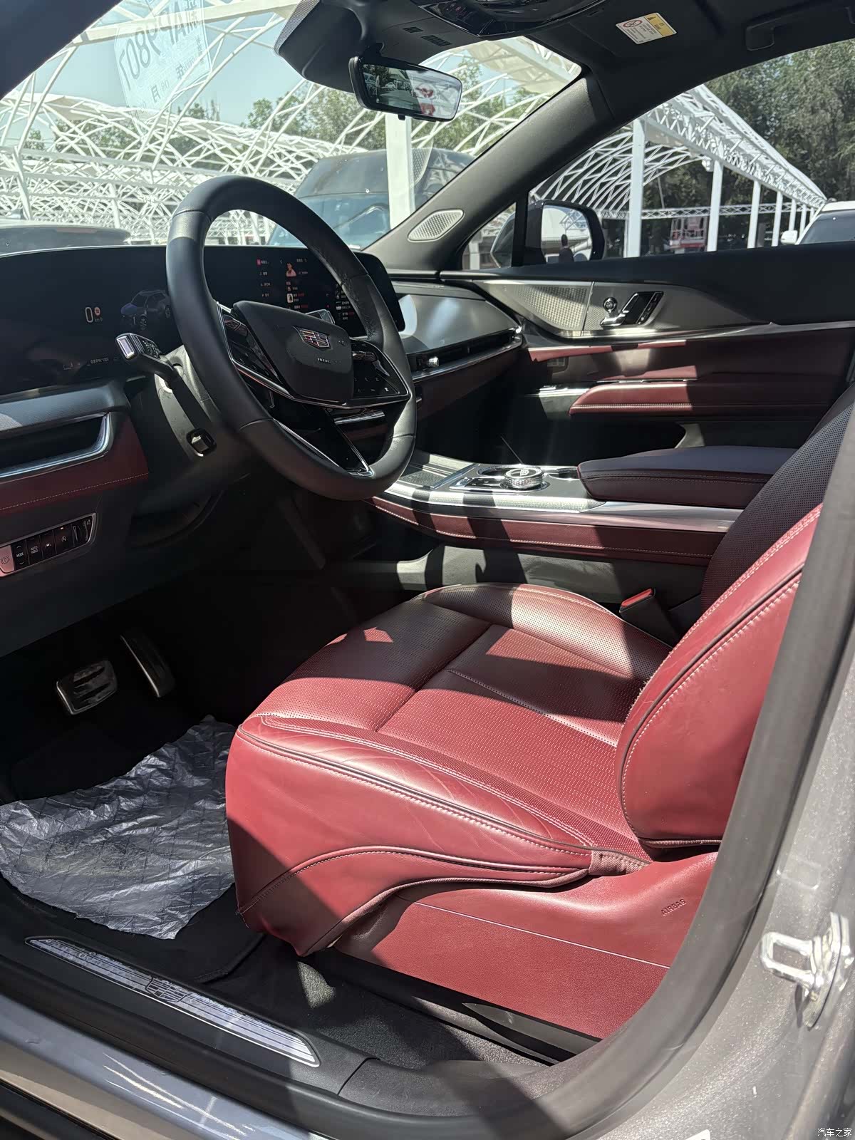 Cadillac XT5, 2025 4