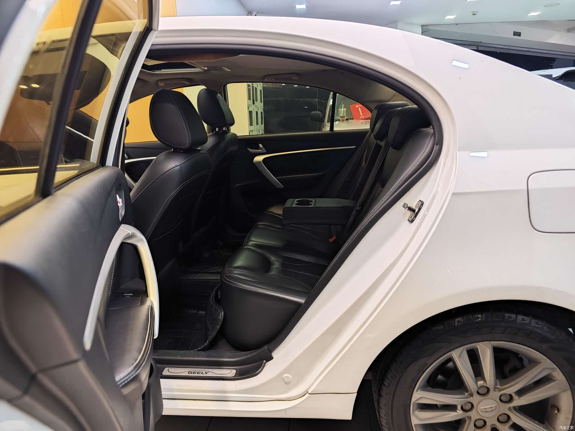Geely Emgrand, 2017 21
