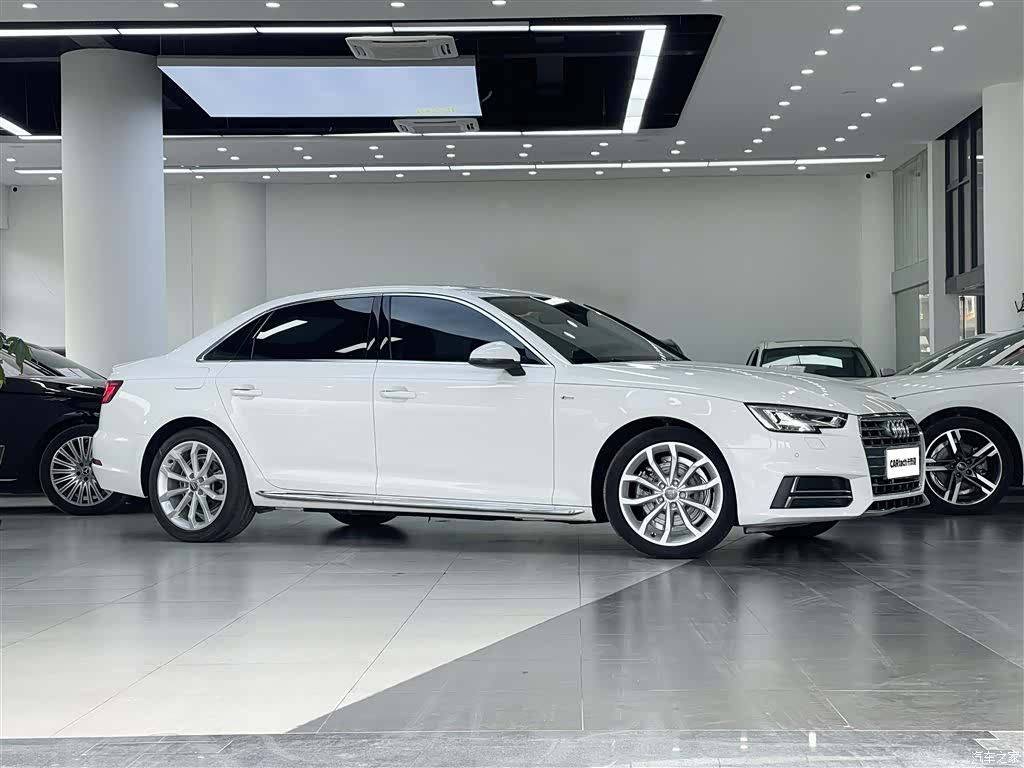 Audi A4L, 2018 3