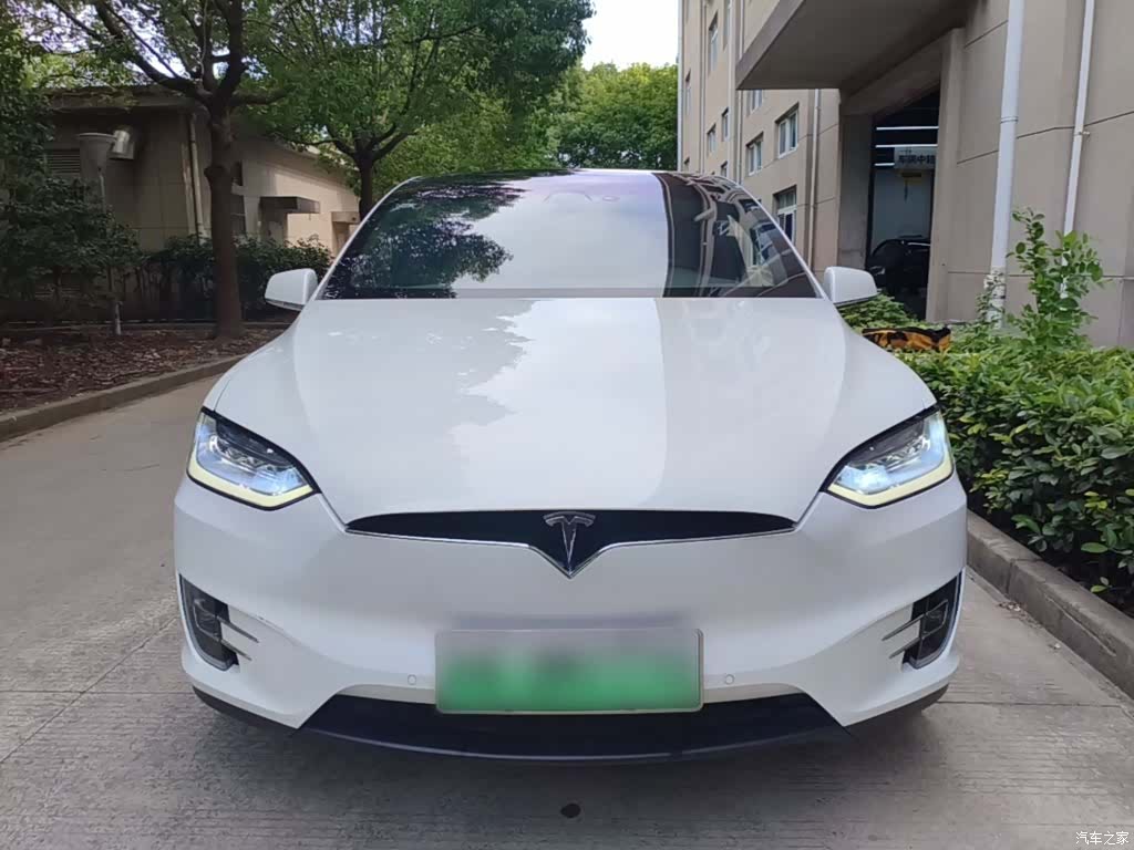 Tesla Model X, 2020 3