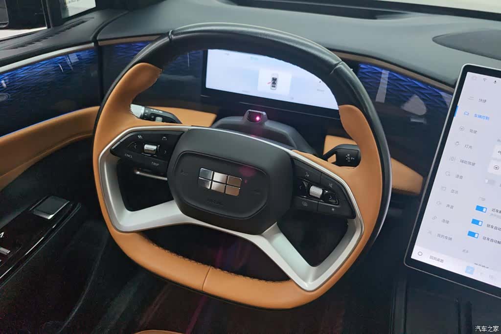 Geely Galaxy L7, 2023 15