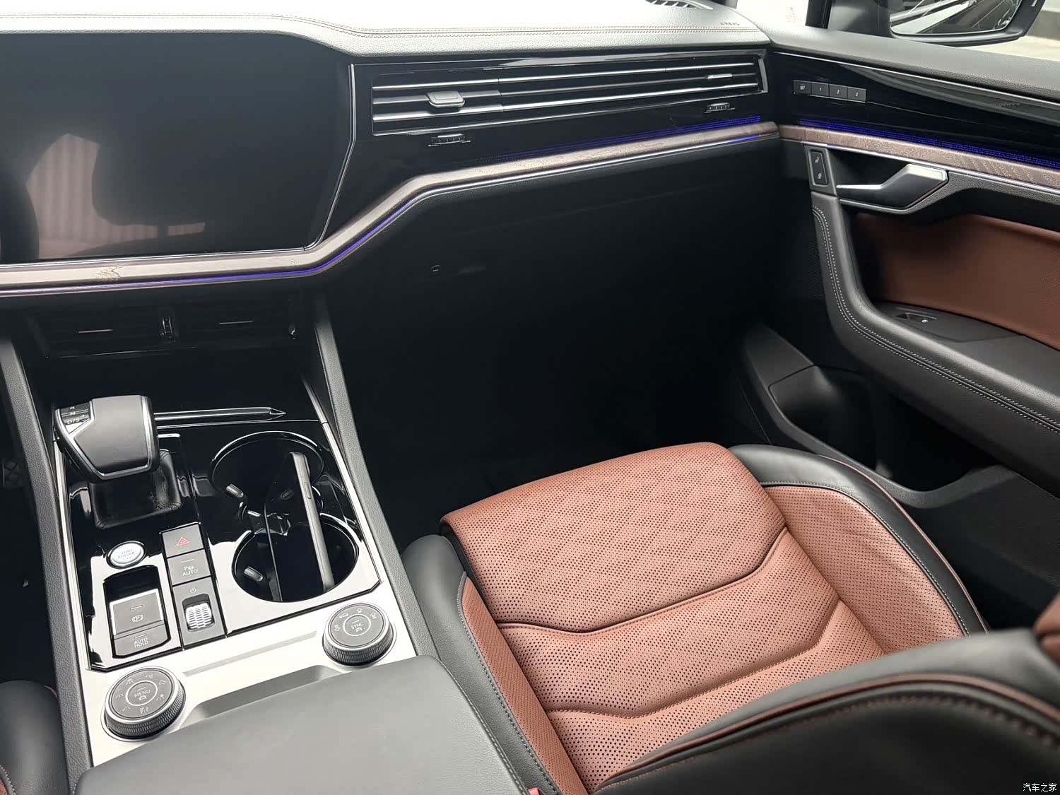 Volkswagen Touareg, 2020 8