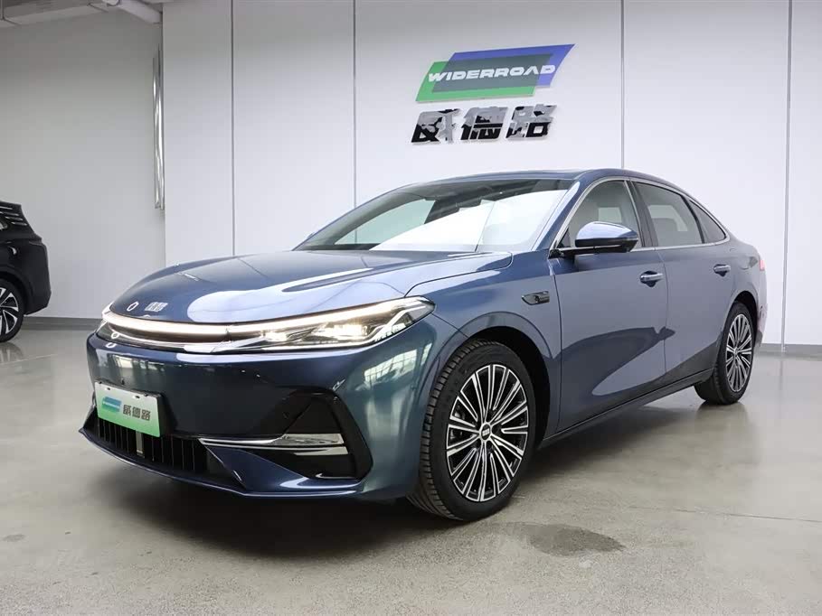 Geely Galaxy A7 EM