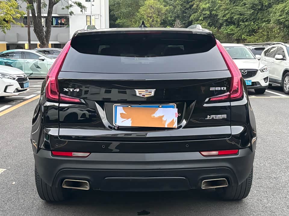 Cadillac XT4