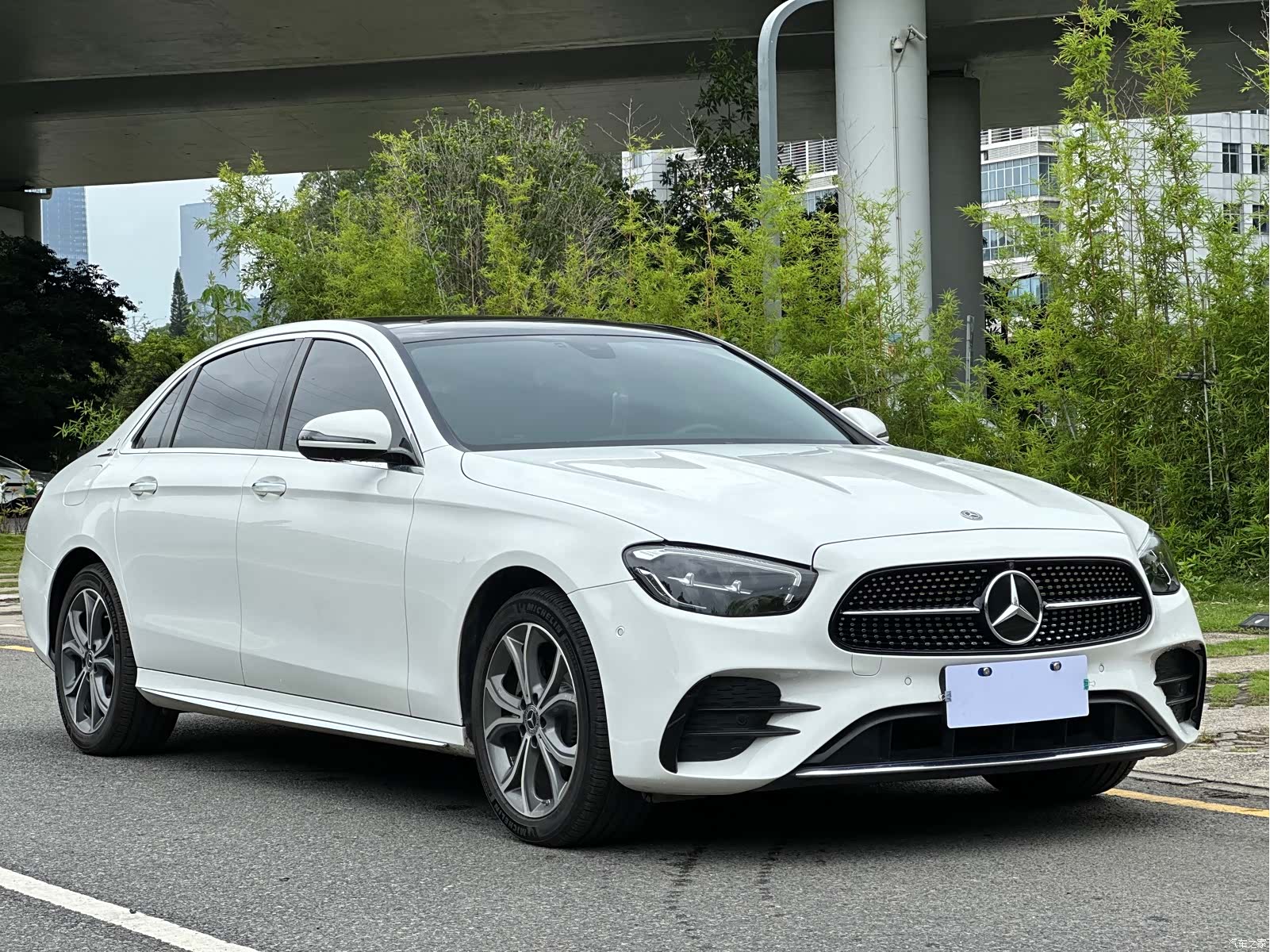 Mercedes-Benz E-Class, 2021 3