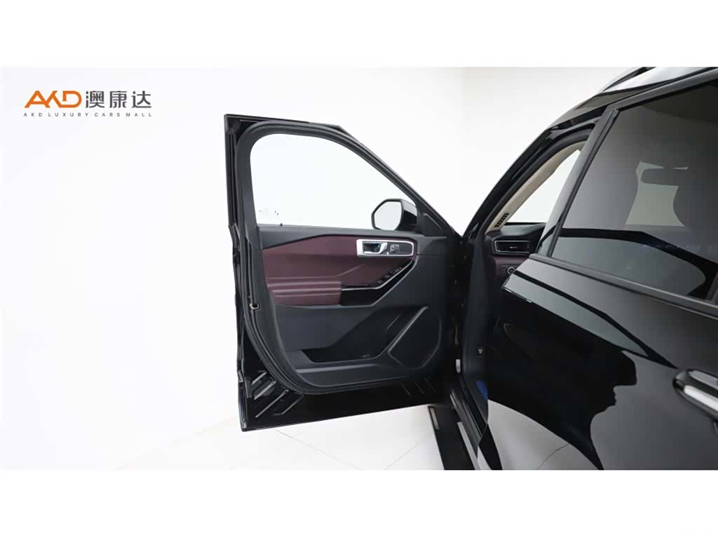 Ford Explorer, 2024 11